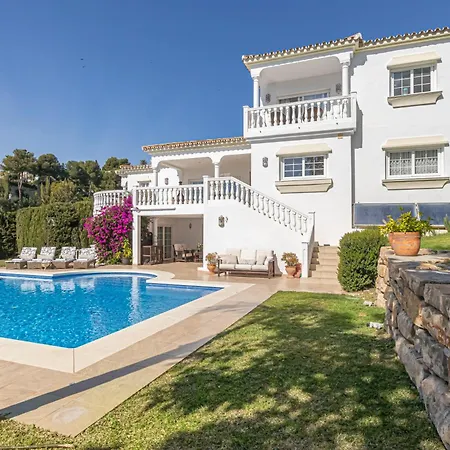 Luxury Family Escape Golf & Pool Retreat - Happy Apartment Estepona