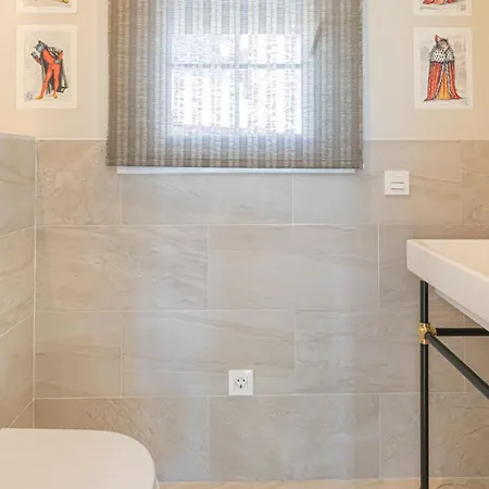 Luxury Family Escape Golf & Pool Retreat - Happy Apartment